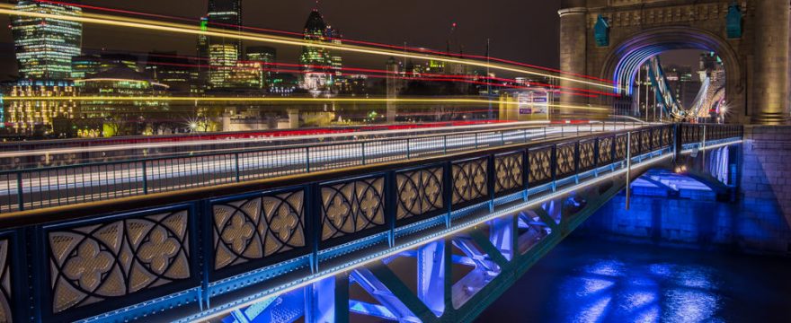 How to create light trails